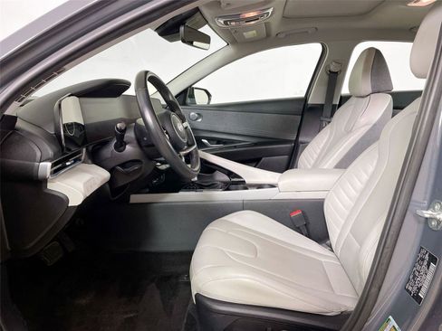 Used 2024 Hyundai Elantra Limited FWD image 5