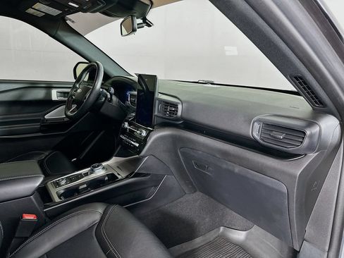 Used 2021 Ford Explorer ST w/ Equipment Group 401A AWD/4WD image 36