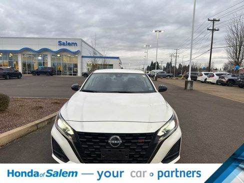 Used 2024 Nissan Altima 2.5 SR image 6