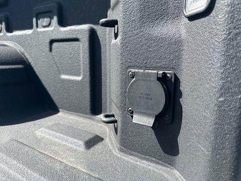 Used 2019 GMC Sierra 1500 SLT w/ SLT Premium Plus Package image 5