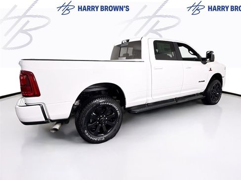 New 2026 RAM 3500 Laramie AWD/4WD image 32