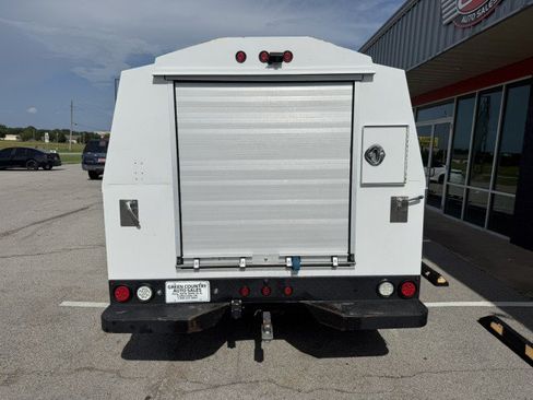 Used 2022 Ford Transit 350 RWD image 11