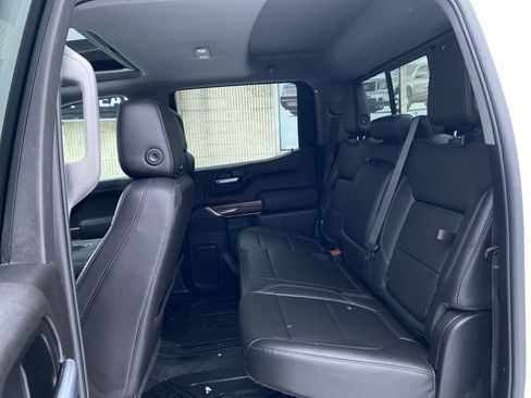 Used 2019 Chevrolet Silverado 1500 RST image 17