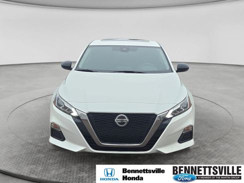 Used 2021 Nissan Altima 2.5 SR w/ SR Premium Package AWD/4WD image 2