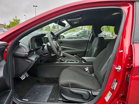 New 2025 Hyundai Elantra Sport image 15