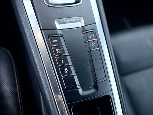 Used 2014 Porsche Cayman RWD image 27
