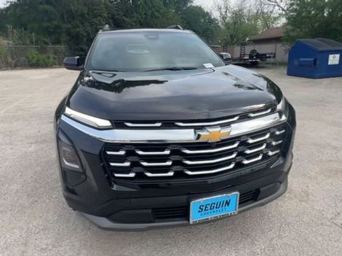 Certified 2025 Chevrolet Equinox LT w/ Convenience Package II FWD image 3