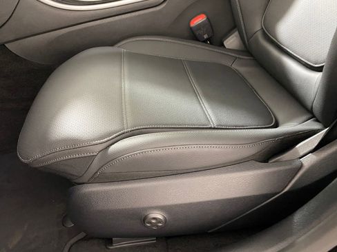 New 2026 Mercedes-Benz C 300 4MATIC Sedan image 12