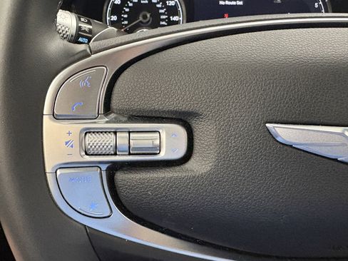 Used 2025 Genesis GV70 2.5T AWD/4WD image 34
