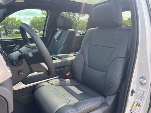 New 2025 Toyota Tundra Platinum image 8