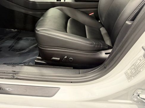 Used 2022 Tesla Model 3 Base image 13