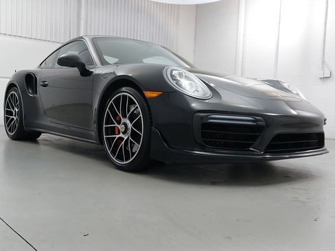Certified 2019 Porsche 911 Turbo image 9