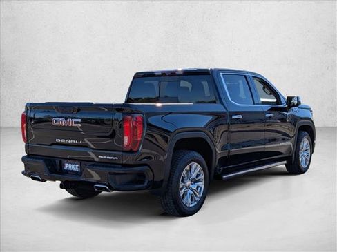 Used 2023 GMC Sierra 1500 Denali w/ Technology Package AWD/4WD image 5