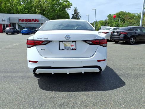 Certified 2023 Nissan Sentra SV FWD image 6
