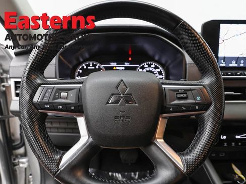 Used 2024 Mitsubishi Outlander SE AWD/4WD image 10