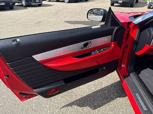 Used 2003 Ford Thunderbird Deluxe image 10