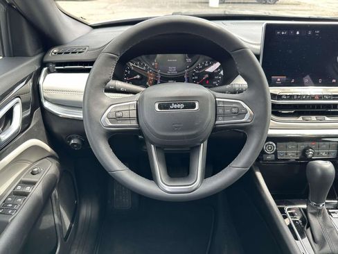 Used 2023 Jeep Compass Limited AWD/4WD image 15