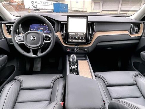 New 2026 Volvo XC60 B5 Ultra w/ Climate Package AWD/4WD image 7