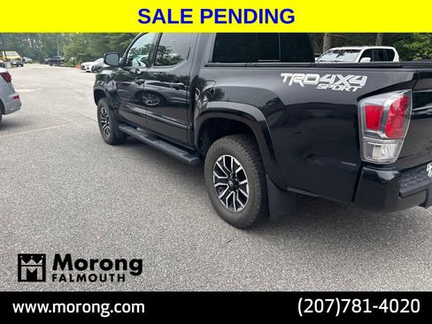 Used 2022 Toyota Tacoma TRD Sport w/ TRD Premium Sport Package AWD/4WD image 12