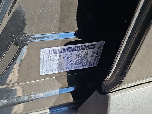 Used 2025 Nissan Rogue SV image 38