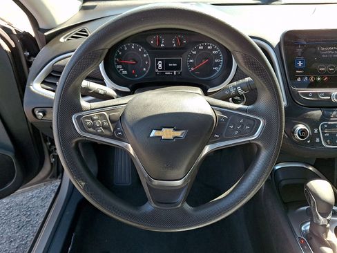 Used 2024 Chevrolet Malibu LT FWD image 20