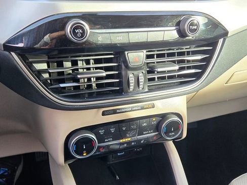 Used 2022 Ford Escape SEL w/ Technology Package FWD image 21