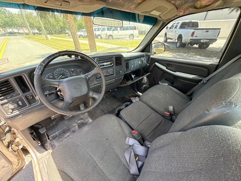 Used 2001 Chevrolet S10 Pickup LS w/ Preferred Equipment Group RWD image 10