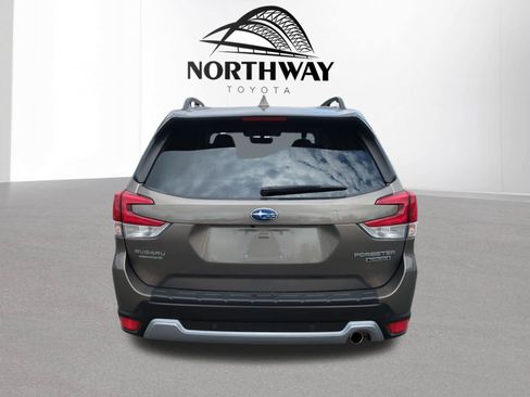 Used 2021 Subaru Forester Touring AWD/4WD image 5