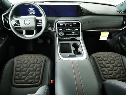 New 2025 Nissan Armada Platinum image 19