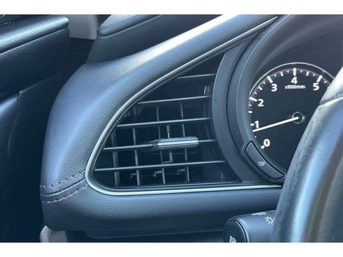 Certified 2022 MAZDA MAZDA3 s image 28