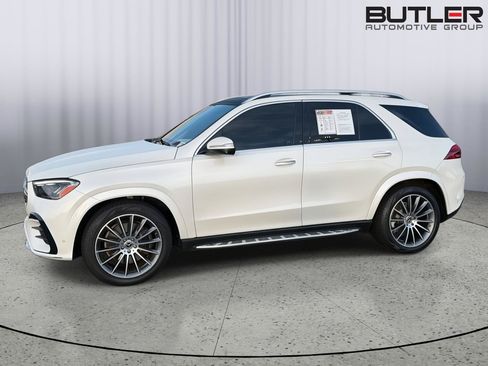 Used 2024 Mercedes-Benz GLE 350 4MATIC image 3