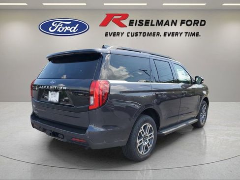 New 2025 Ford Expedition Active AWD/4WD image 4