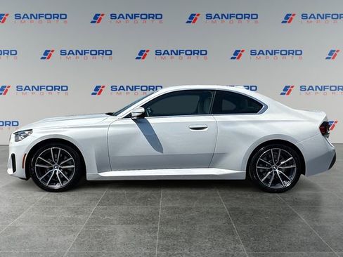 Used 2022 BMW 230i Coupe w/ Premium Package RWD image 2