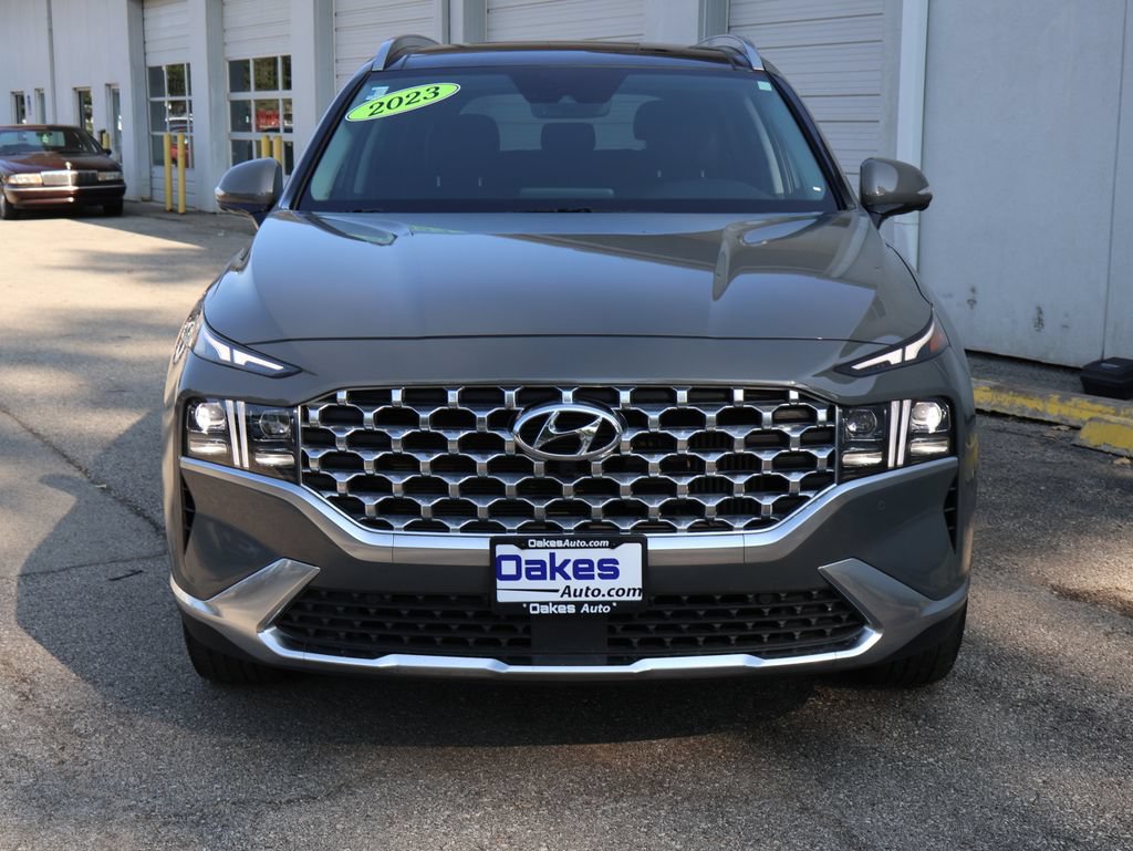Used 2023 Hyundai Santa Fe Limited AWD/4WD image 2
