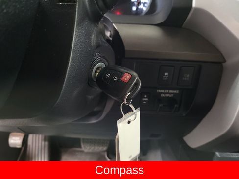 Used 2018 Toyota Tundra SR5 w/ TRD Off Road Package image 15