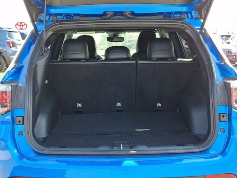 Used 2023 Jeep Compass Latitude w/ Convenience Group AWD/4WD image 27