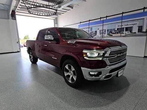 Used 2021 RAM 1500 Laramie AWD/4WD image 2