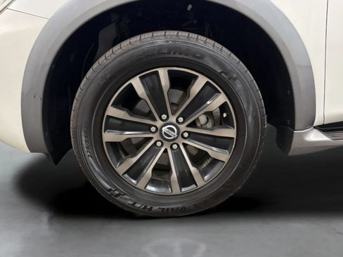 Used 2017 Nissan Armada Platinum RWD image 28