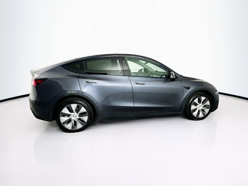 Used 2023 Tesla Model Y Long Range image 10