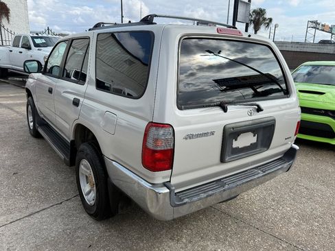 Used 2000 Toyota 4Runner 2WD image 6