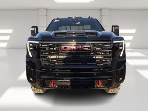 Used 2026 GMC Sierra 2500 AT4 AWD/4WD image 8