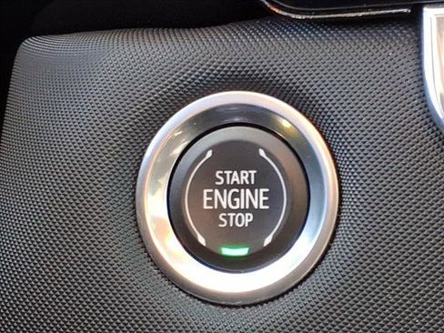 Used 2023 Chevrolet Colorado Z71 w/ Z71 Convenience Package 2 image 19