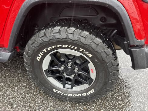 Used 2021 Jeep Wrangler Unlimited Sahara image 22