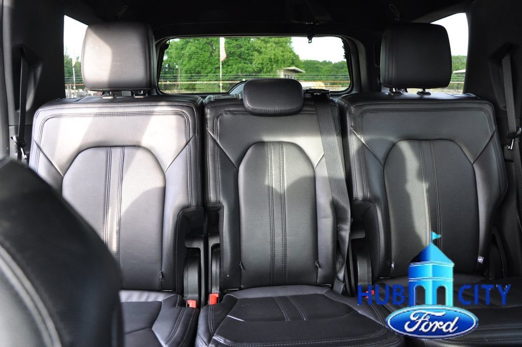 Used 2021 Ford Expedition Limited RWD image 22