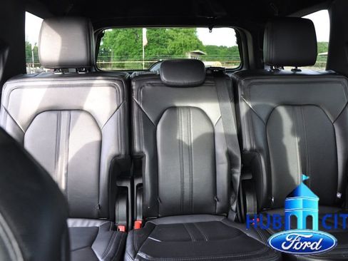 Used 2021 Ford Expedition Limited RWD image 22