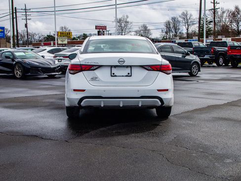 Used 2024 Nissan Sentra S image 6