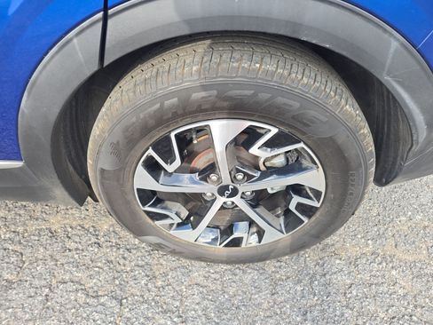 Used 2023 Kia Sportage EX image 28