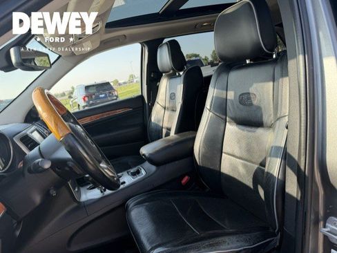 Used 2011 Jeep Grand Cherokee Overland AWD/4WD image 11