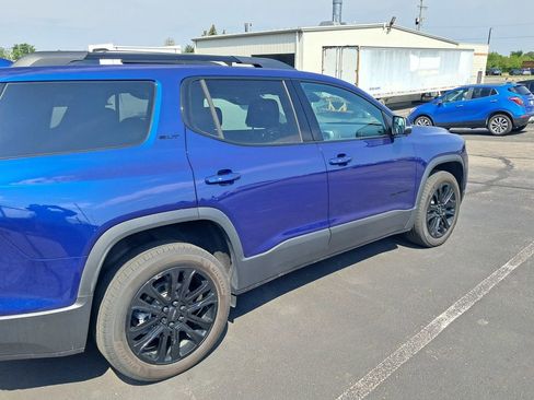 Used 2023 GMC Acadia SLT w/ Elevation Edition AWD/4WD image 7