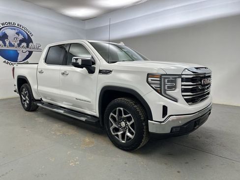 Used 2023 GMC Sierra 1500 SLT w/ SLT Premium Plus Package image 12